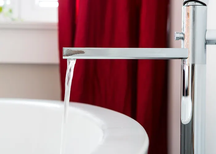 1st Floor 2 فندق 4*