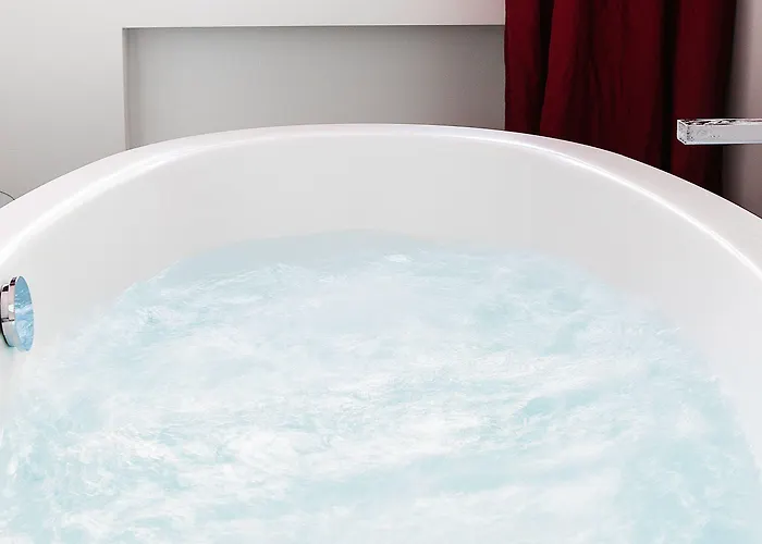 1st Floor 2 فندق