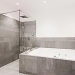Отель 1st Floor 2 4*