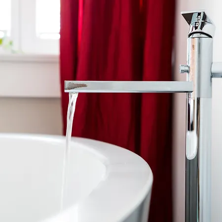 1st Floor 2 Отель 4*