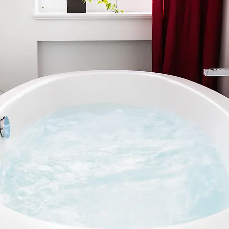 1st Floor 2 Отель