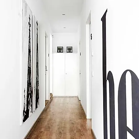 1st Floor 2 Отель Кёльн