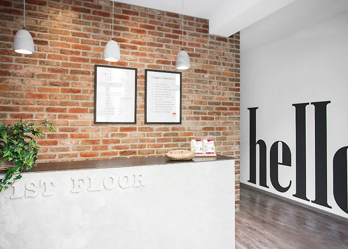 1st Floor 2 4* Cologne