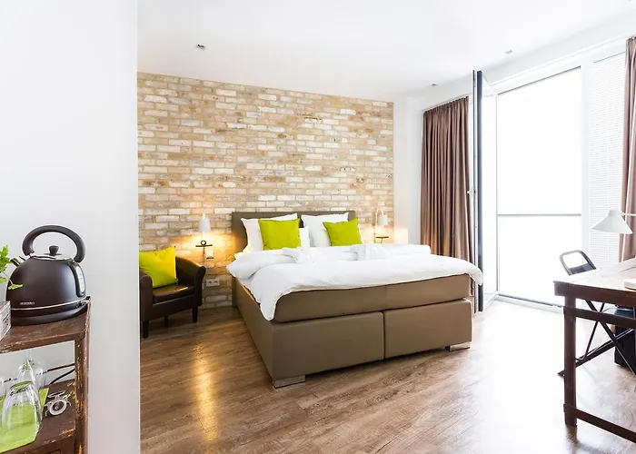 1st Floor 2 Hotel Cologne