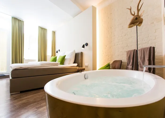 1st Floor 2 Hotel 4*